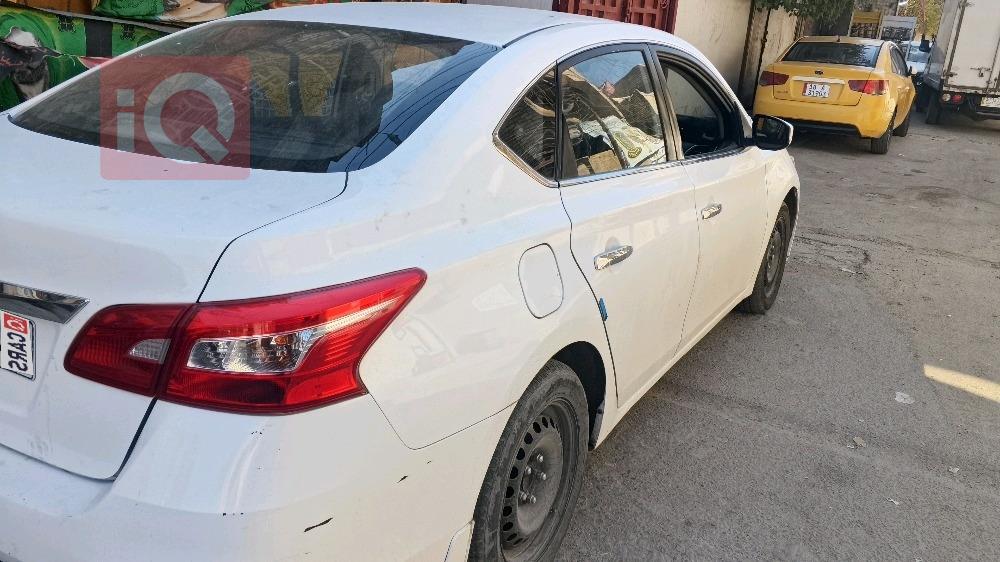 نيسان سنترا